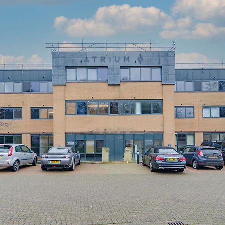 The Atrium Apartment Milton Keynes Exterior photo